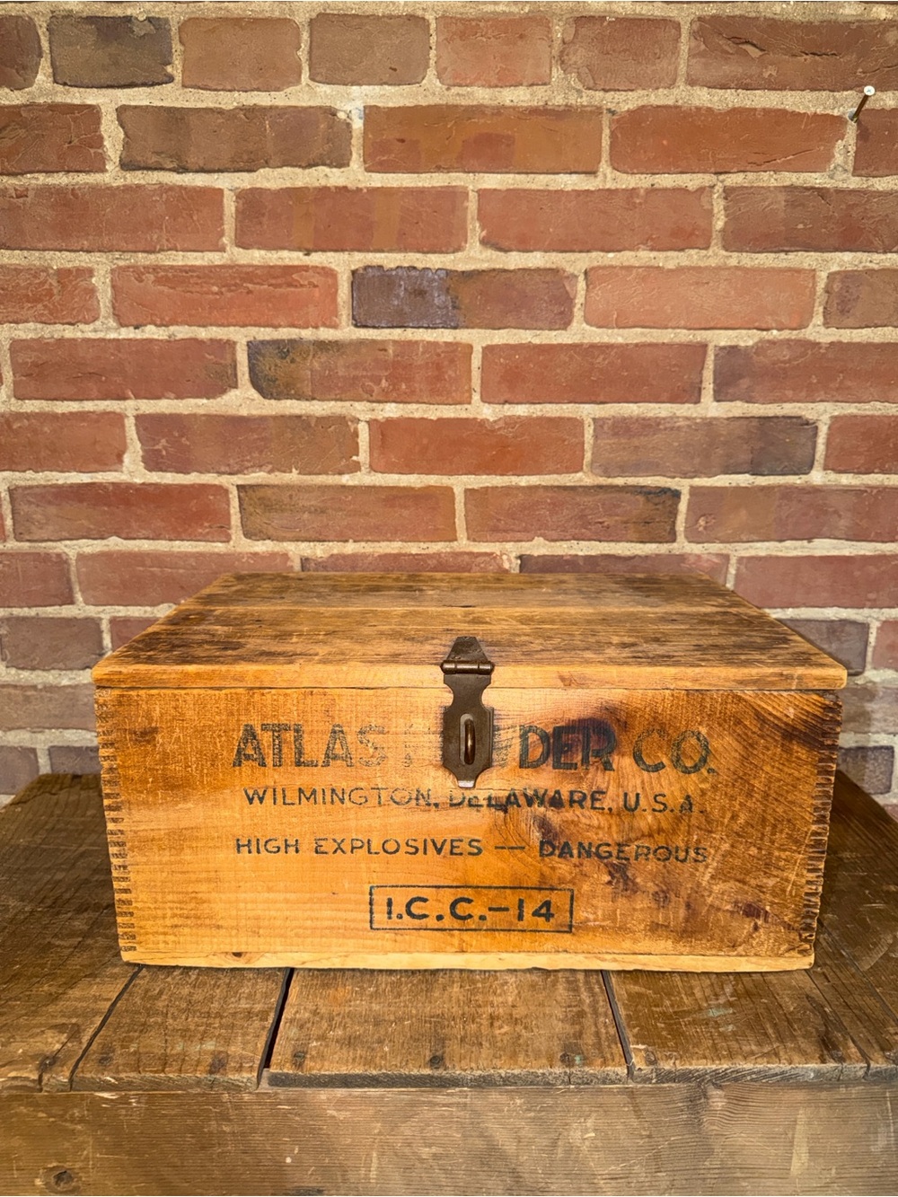 Vintage Atlas Powder Co Wooden Crate High Explosives Box Wilmington DE ICC-14